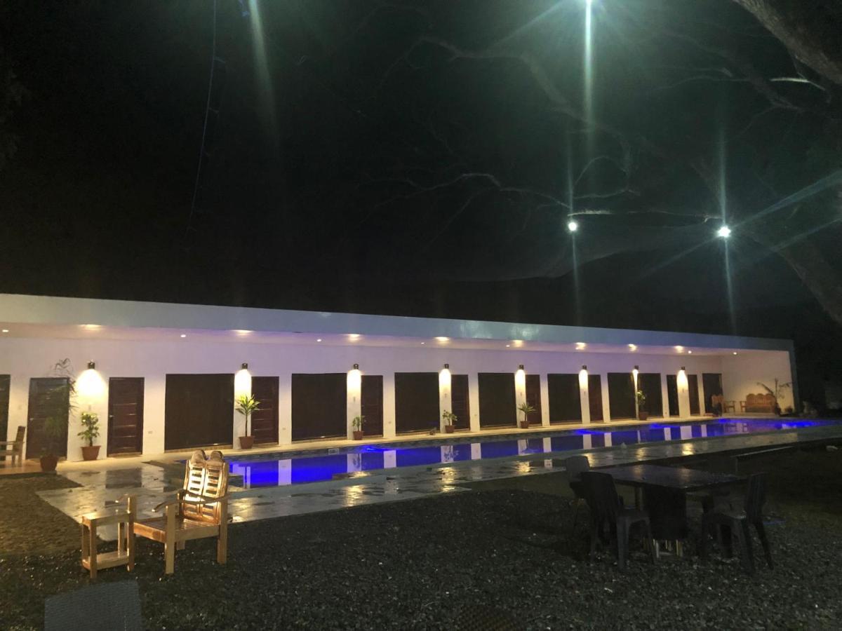 Alesseo Hostel Tiniguiban Εξωτερικό φωτογραφία
