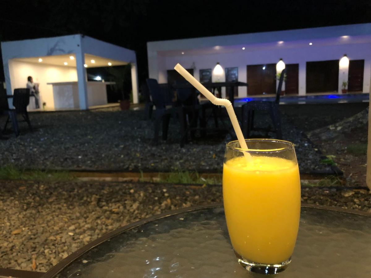Alesseo Hostel Tiniguiban Εξωτερικό φωτογραφία