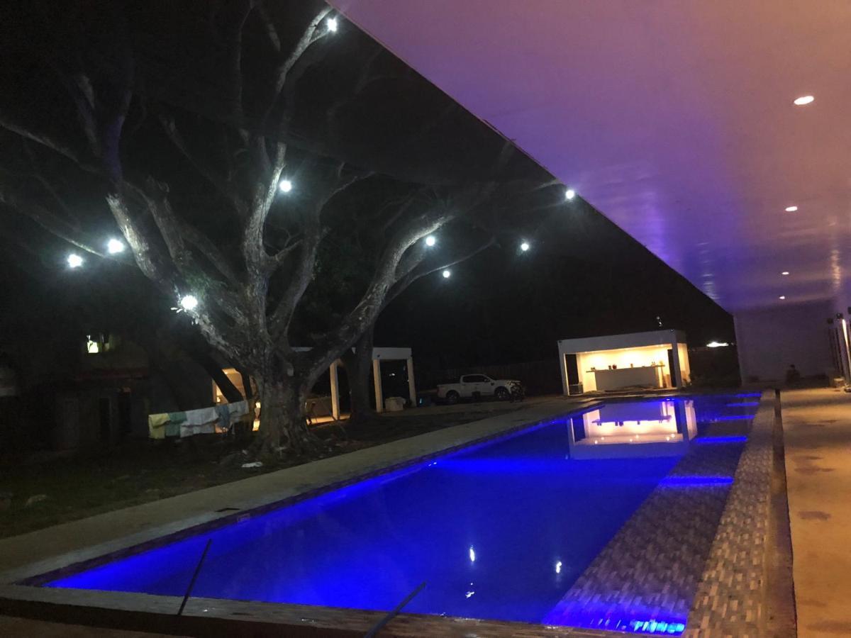 Alesseo Hostel Tiniguiban Εξωτερικό φωτογραφία