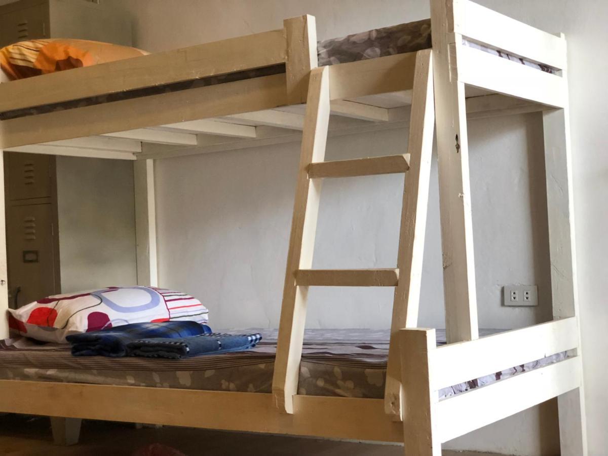 Alesseo Hostel Tiniguiban Εξωτερικό φωτογραφία