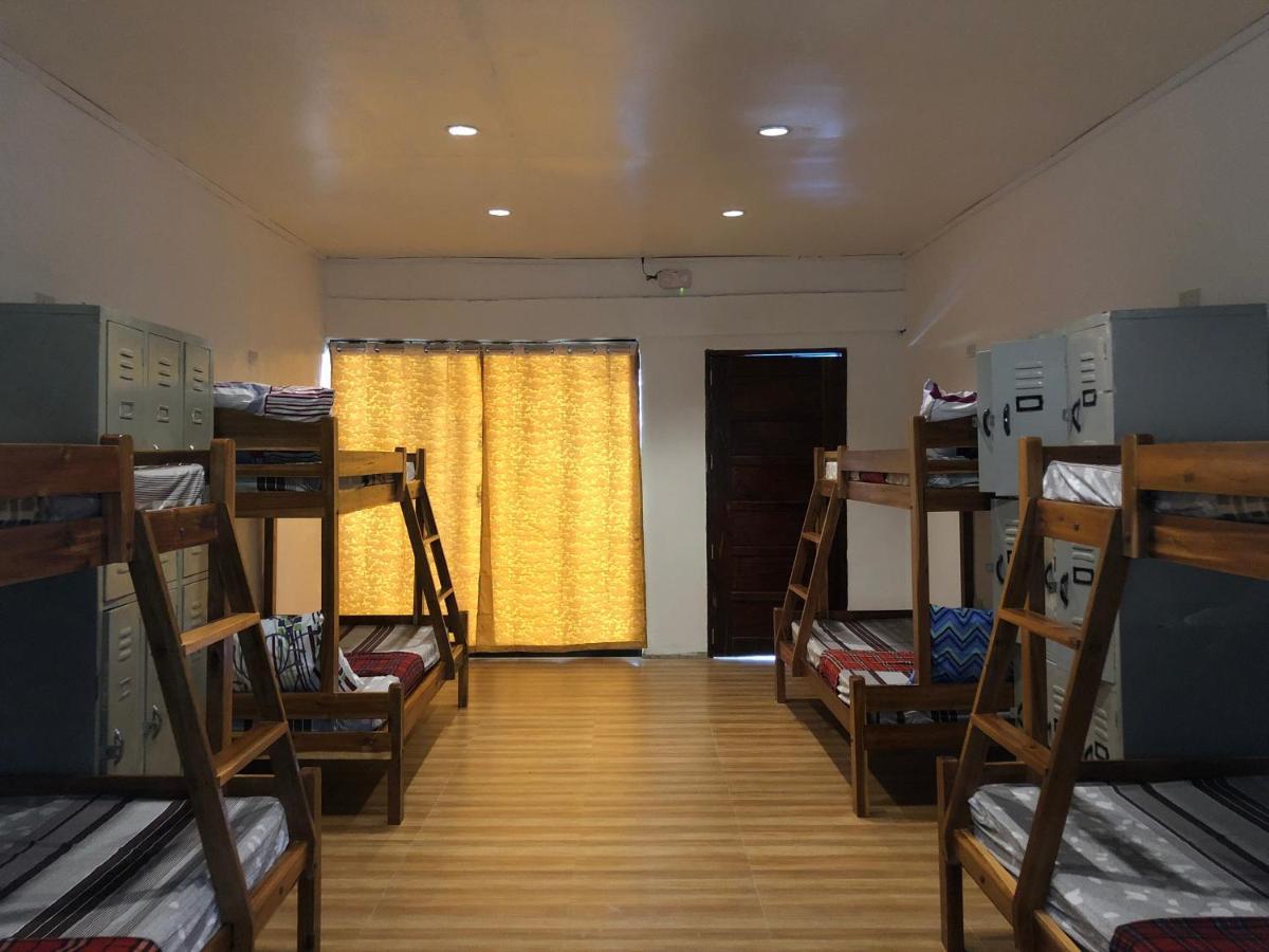 Alesseo Hostel Tiniguiban Εξωτερικό φωτογραφία