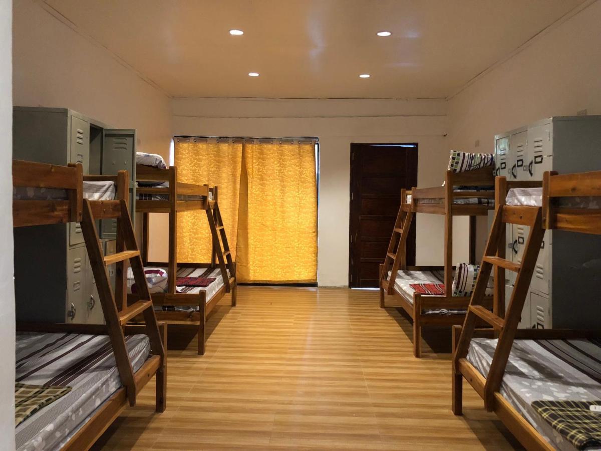 Alesseo Hostel Tiniguiban Εξωτερικό φωτογραφία