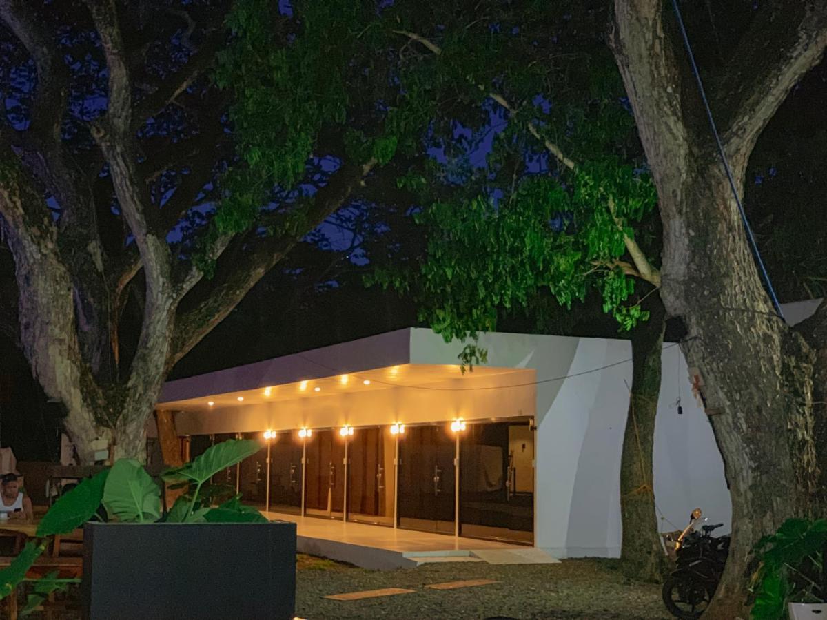 Alesseo Hostel Tiniguiban Εξωτερικό φωτογραφία